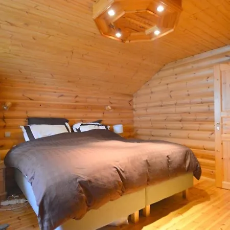 Chalet Le *